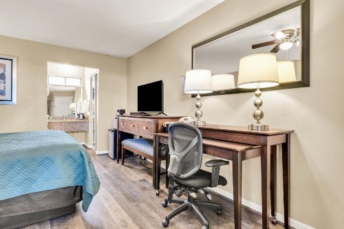 Quality Inn Monterey - image 11