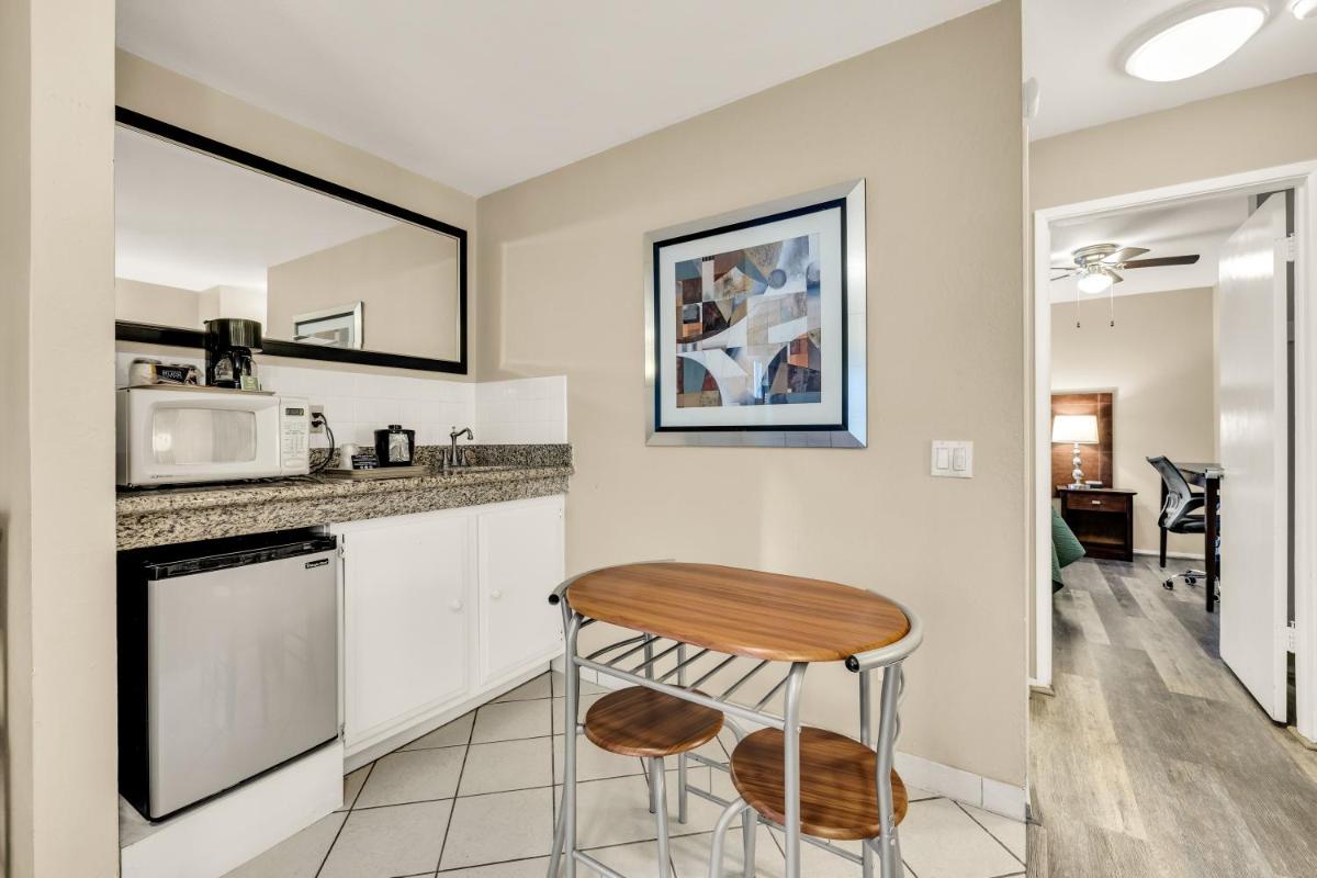 Quality Inn Monterey - image 6