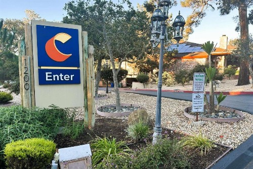 Comfort Inn Monterey Peninsula Airport - image 2