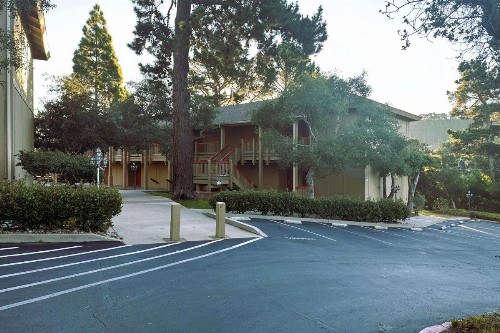 Comfort Inn Monterey Peninsula Airport - image 5