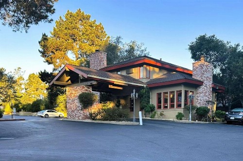 Comfort Inn Monterey Peninsula Airport - image 7