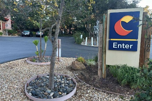 Comfort Inn Monterey Peninsula Airport - image 9