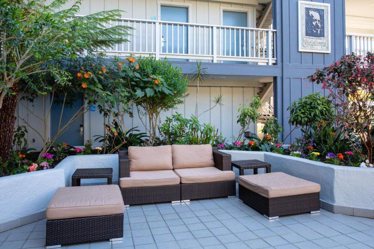 Holiday Inn Express Monterey - Cannery Row an IHG Hotel - image 3