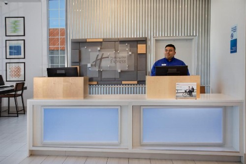 Holiday Inn Express Monterey - Cannery Row an IHG Hotel - image 38