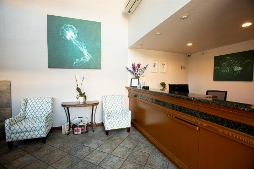 Munras Inn - image 2