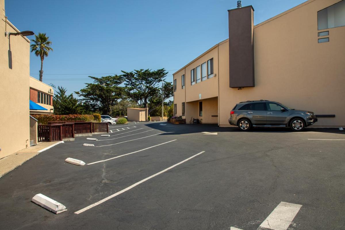 Munras Inn - image 7