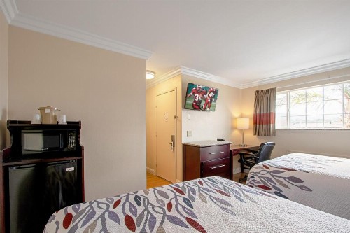 Red Roof Inn & Suites Monterey - image 20
