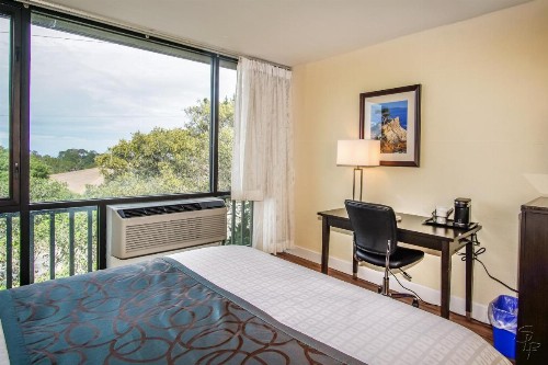 Red Lion Hotel Monterey - image 11