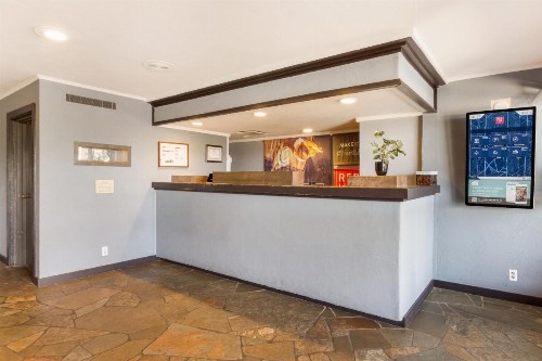 Red Lion Hotel Monterey - image 25