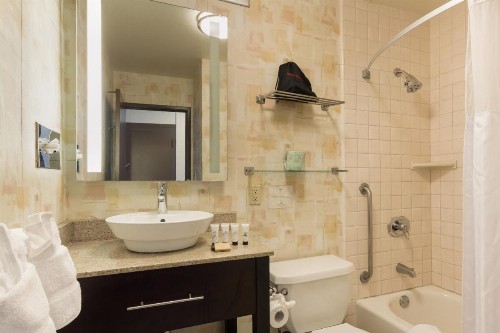 Red Lion Hotel Monterey - image 35