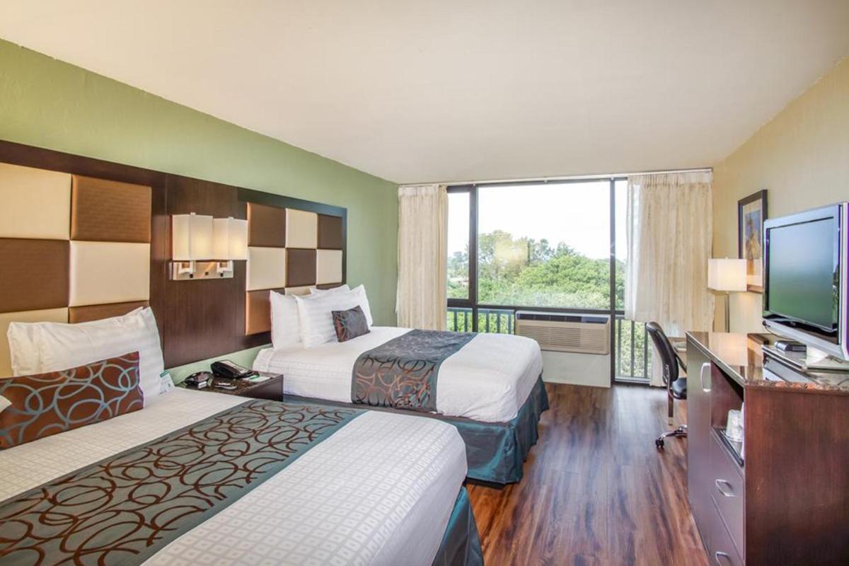 Red Lion Hotel Monterey - image 6