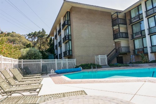 Red Lion Hotel Monterey - image 8