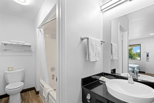 Motel 6-Monterey CA - image 13
