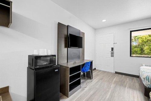Motel 6-Monterey CA - image 5