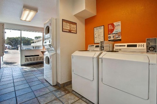 Motel 6-Monterey CA - image 8