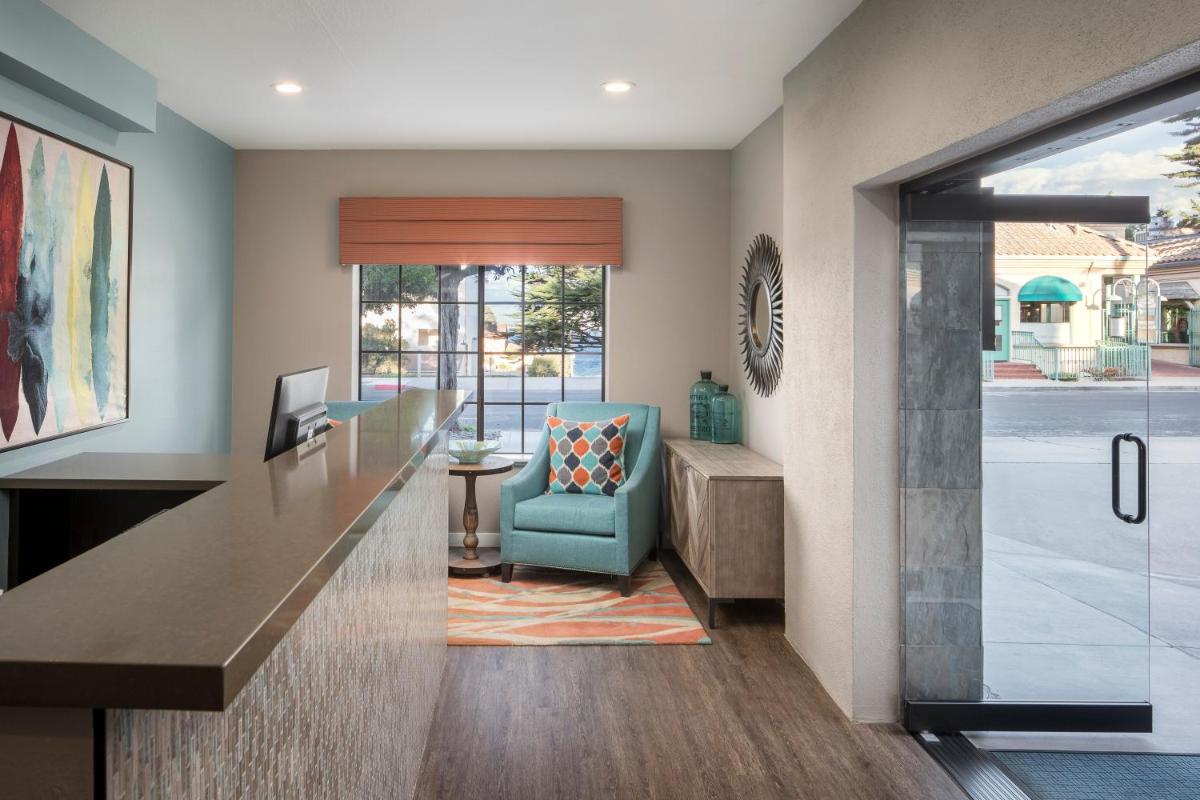 Wave Street Inn - image 3
