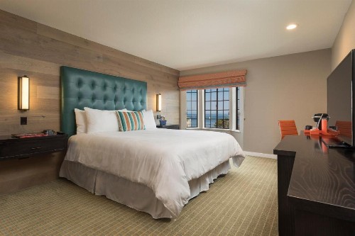 Wave Street Inn - image 38