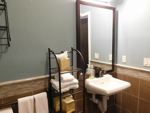 Wave Street Inn - image 7