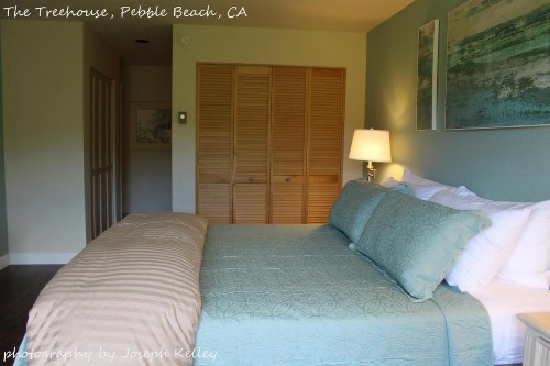 Pebble Beach Tree House Views of the Ocean Vaulted Ceilings Close to Everything - image 3