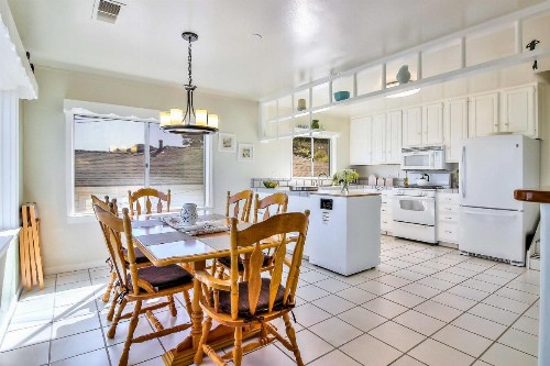 Stunning Monterey Home with Views Right on the Bay! - image 8