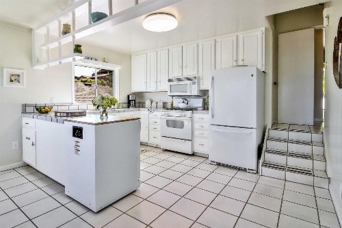 Stunning Monterey Home with Views Right on the Bay! - image 9