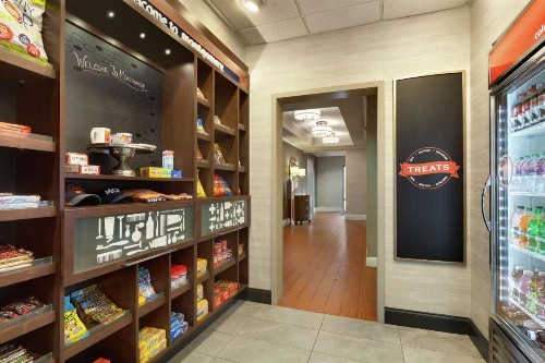 Hampton Inn & Suites Montgomery-EastChase - image 25