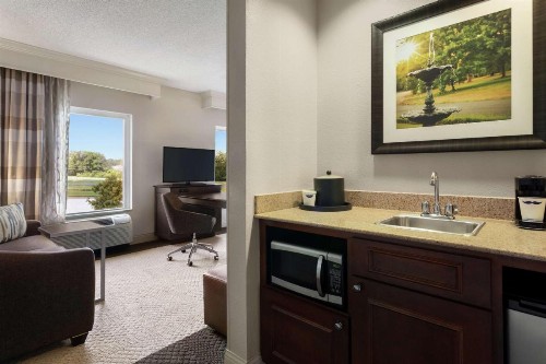 Hampton Inn & Suites Montgomery-EastChase - image 40