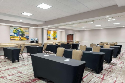 Hilton Garden Inn Montgomery East - image 35