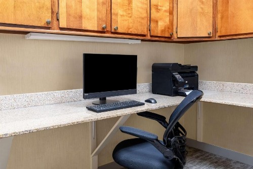 Hilton Garden Inn Montgomery East - image 40