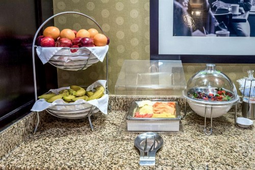 Hampton Inn & Suites Montgomery-Downtown - image 15
