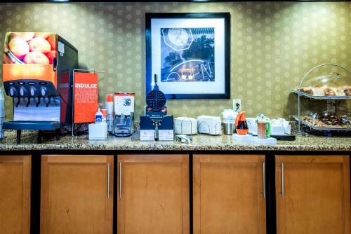Hampton Inn & Suites Montgomery-Downtown - image 19