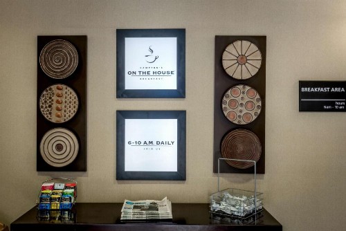 Hampton Inn & Suites Montgomery-Downtown - image 28