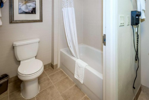 Hampton Inn & Suites Montgomery-Downtown - image 41