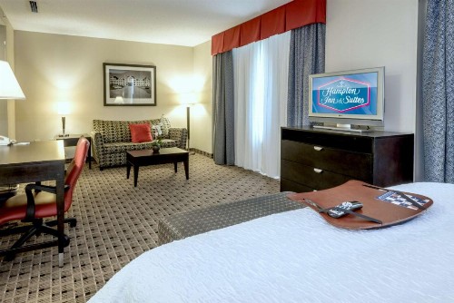 Hampton Inn & Suites Montgomery-Downtown - image 47
