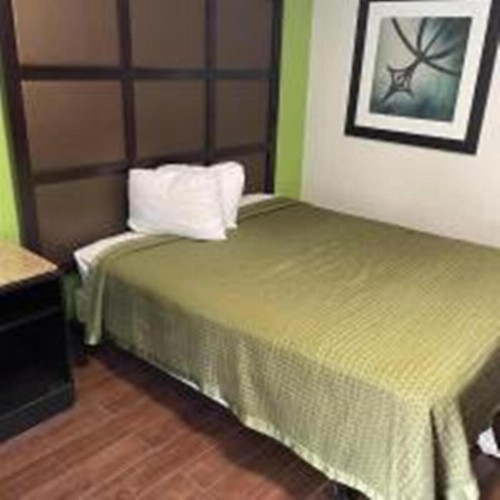 Sunrise Extended Stay Hotel - image 10
