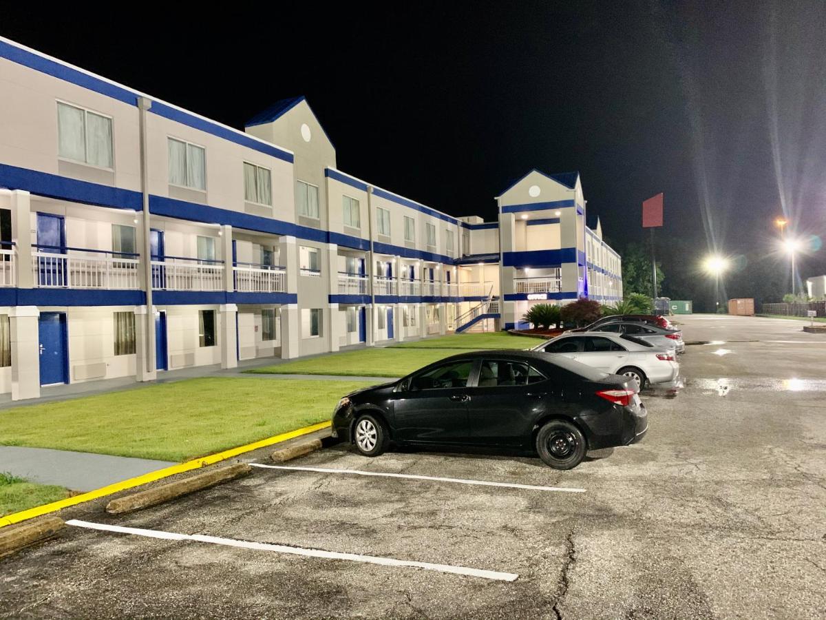 Sunrise Extended Stay Hotel - image 7
