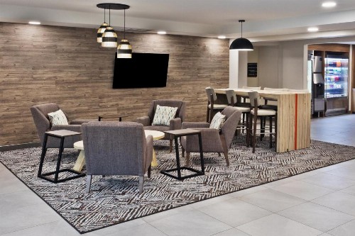 Candlewood Suites Eastchase Park an IHG Hotel - image 12