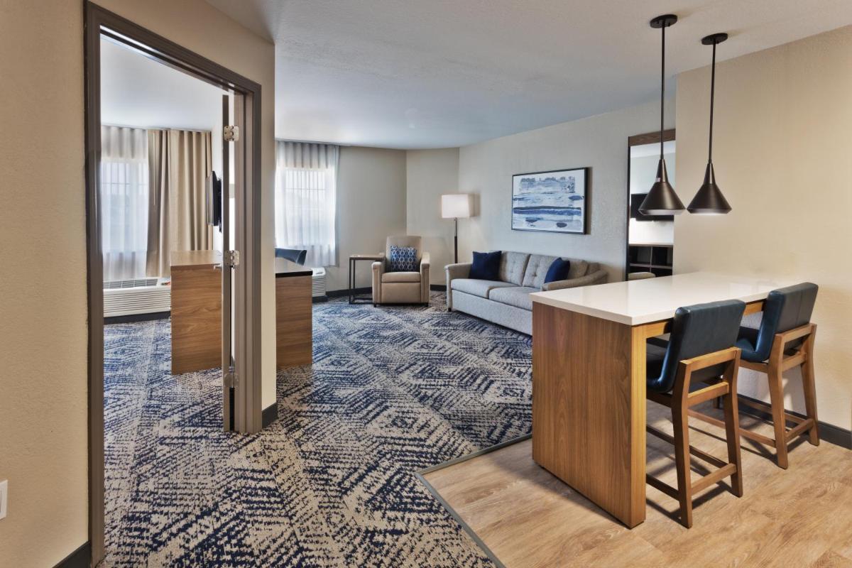 Candlewood Suites Eastchase Park an IHG Hotel - image 2