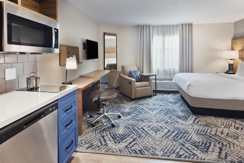 Candlewood Suites Eastchase Park an IHG Hotel - image 24