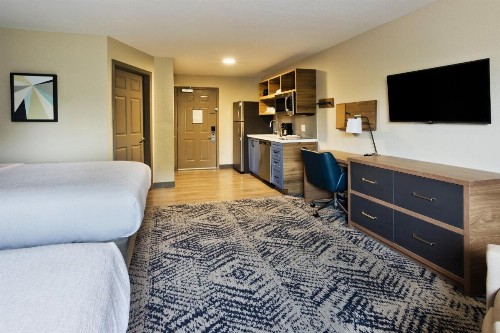 Candlewood Suites Eastchase Park an IHG Hotel - image 3