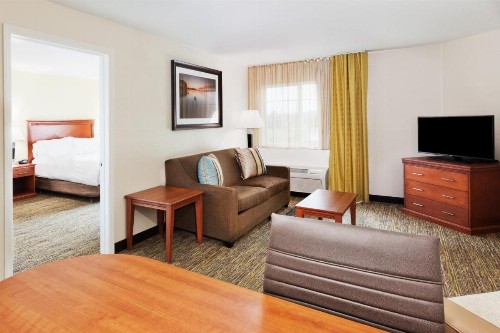 Candlewood Suites Eastchase Park an IHG Hotel - image 31