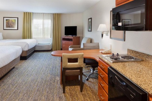 Candlewood Suites Eastchase Park an IHG Hotel - image 37