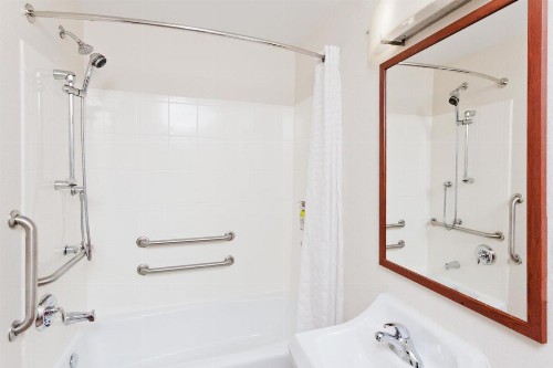Candlewood Suites Eastchase Park an IHG Hotel - image 40
