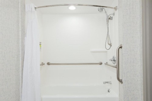 Holiday Inn Express Hotel & Suites Montgomery Boyd-Cooper Parkway an IHG Hotel - image 40