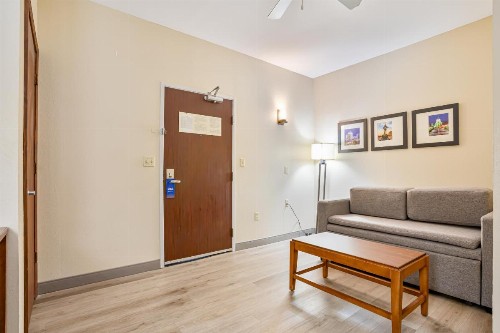 Comfort Inn & Suites Montgomery East Carmichael Rd - image 20