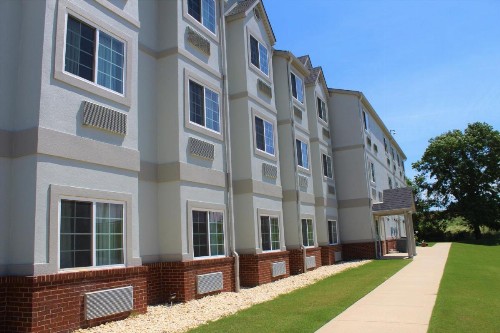 Microtel Inn and Suites Montgomery - image 17