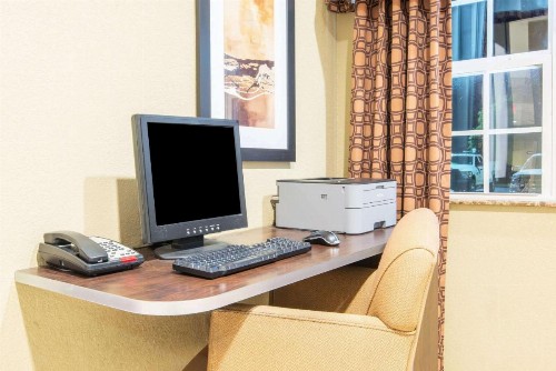Microtel Inn and Suites Montgomery - image 20