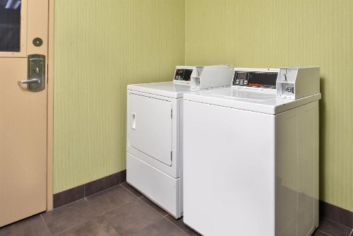 Holiday Inn Express Montgomery East I-85 an IHG Hotel - image 28