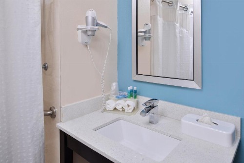 Holiday Inn Express Montgomery East I-85 an IHG Hotel - image 37