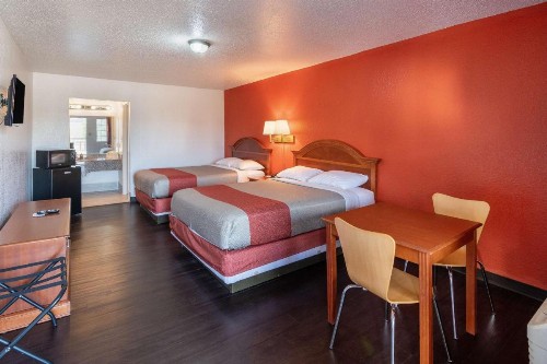 Motel 6-Montgomery AL - Coliseum - image 12